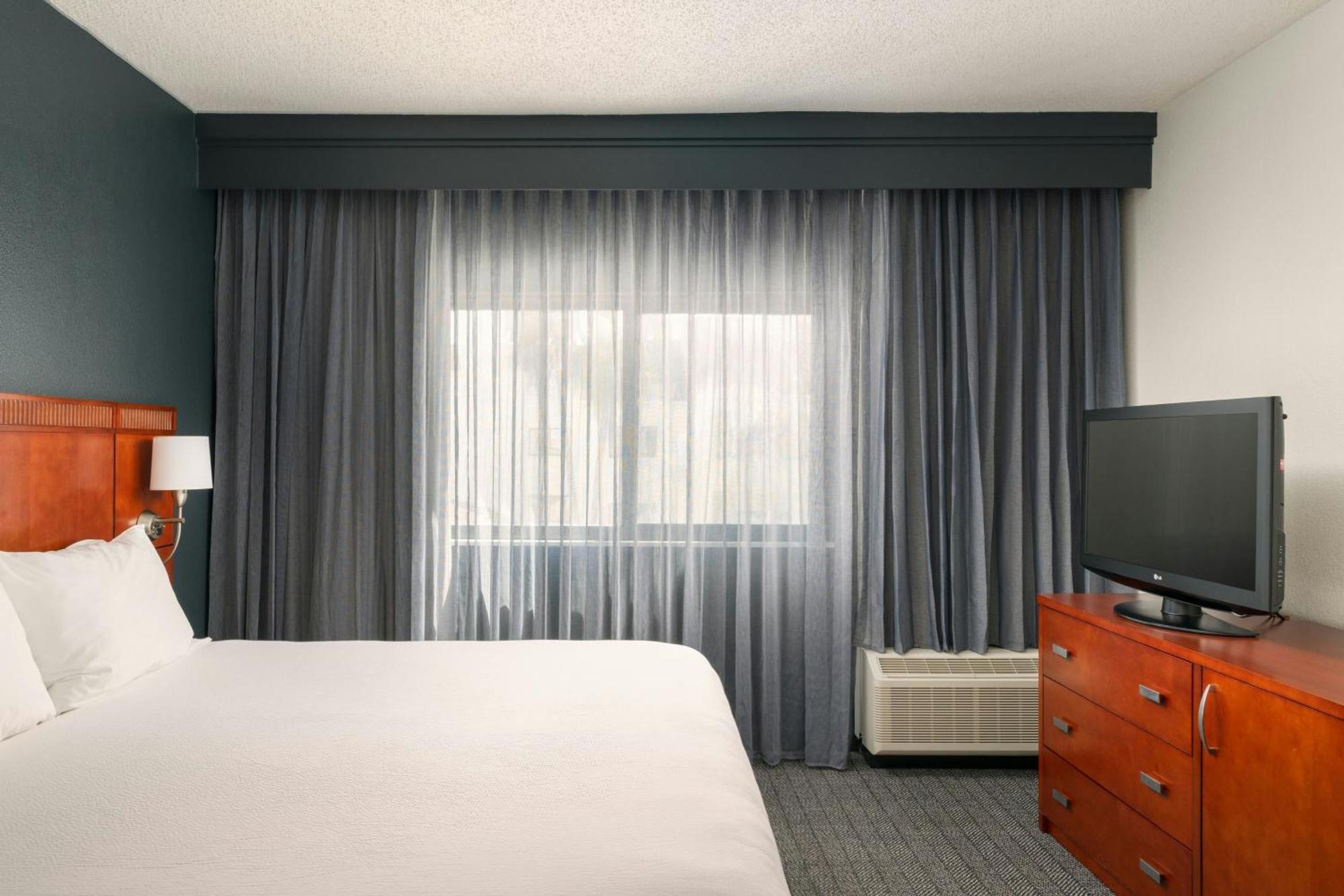 คอร์ตยาร์ด บาย แมริออท เมลเบิร์น เวสต์ Hotel ภายนอก รูปภาพ